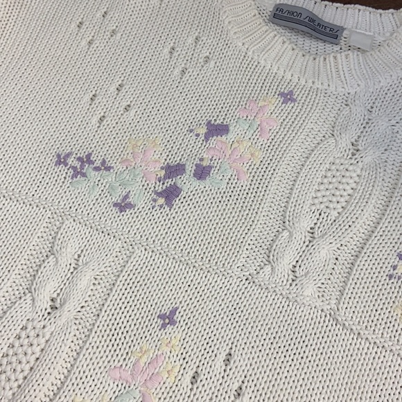 Vintage Pastel Floral Embroidered Cable Knit Crewneck Grandma Sweater - Picture 10 of 11